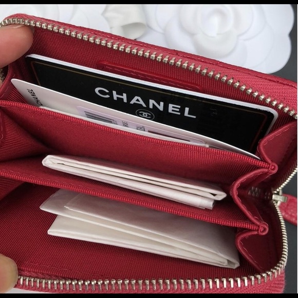 Chanel mini o case - Picture 4 of 8